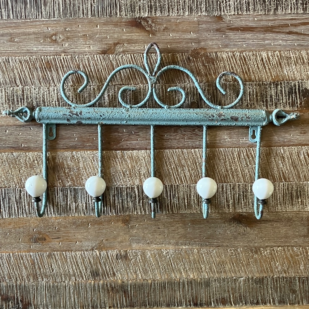 Vintage Style Wall Hook Rack in Distressed Blue and White